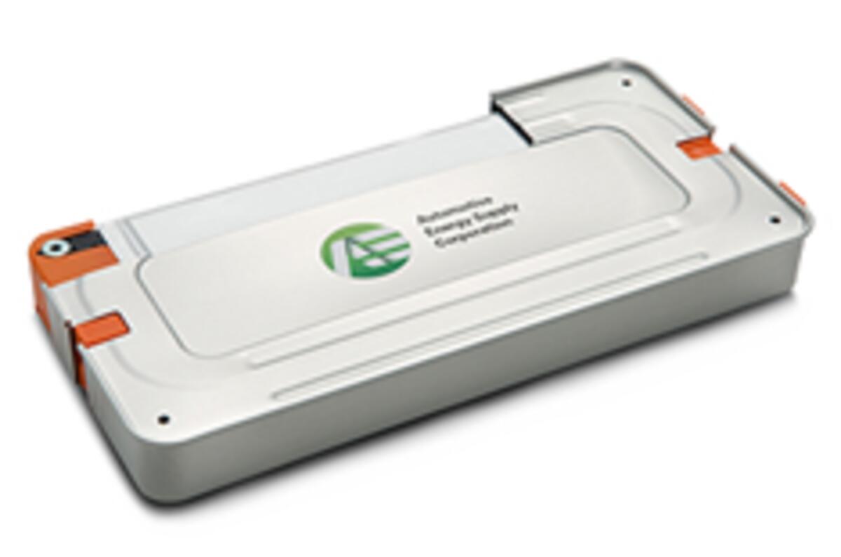 Nissan commits to lithium ion