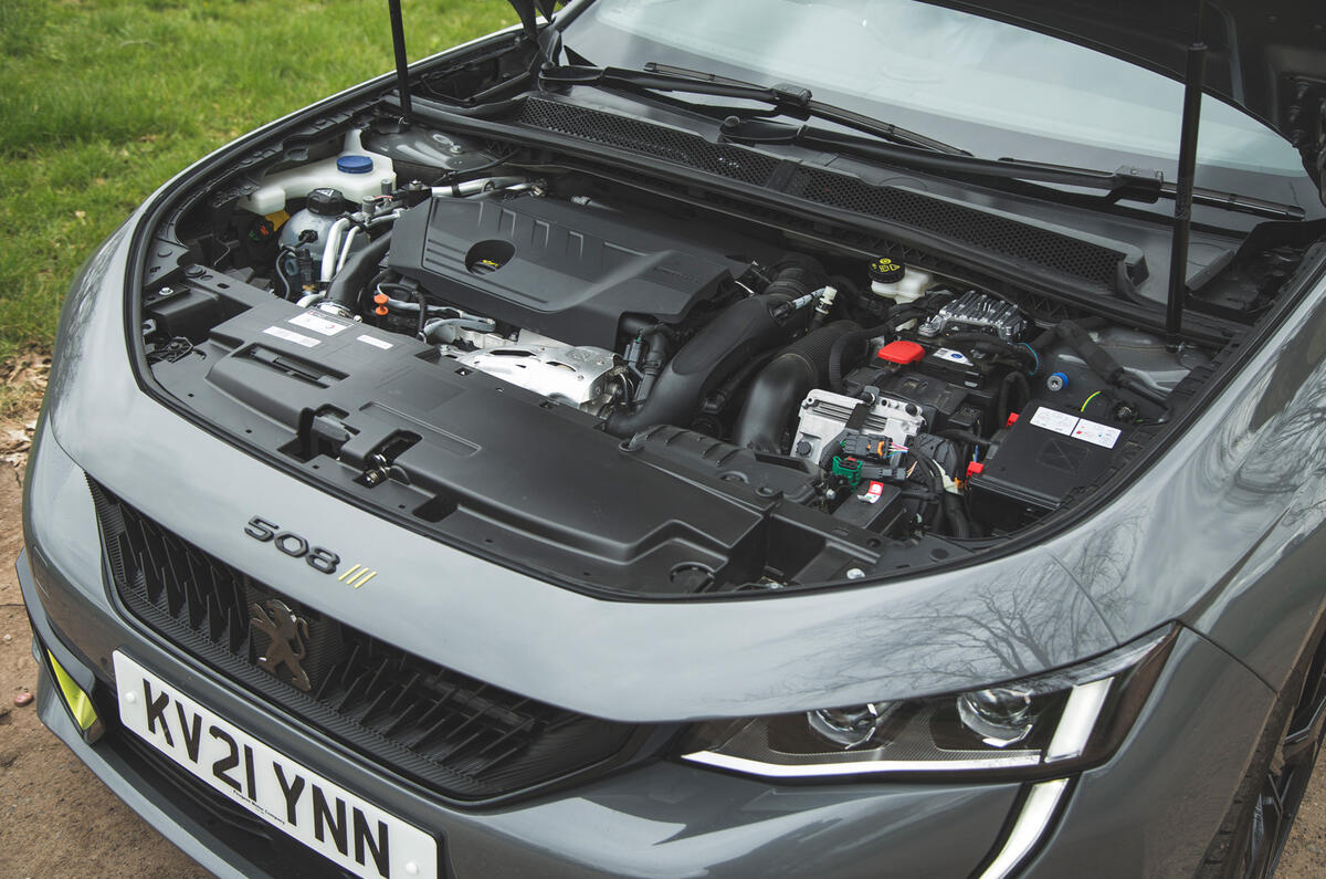 28 Peugeot 508 PSE SW 2021 RT engine