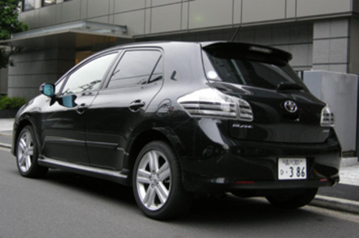 VW Golf R >> Toyota Blade Master-G first drive VW Golf R >> Toyota Blade Master-G first drive
