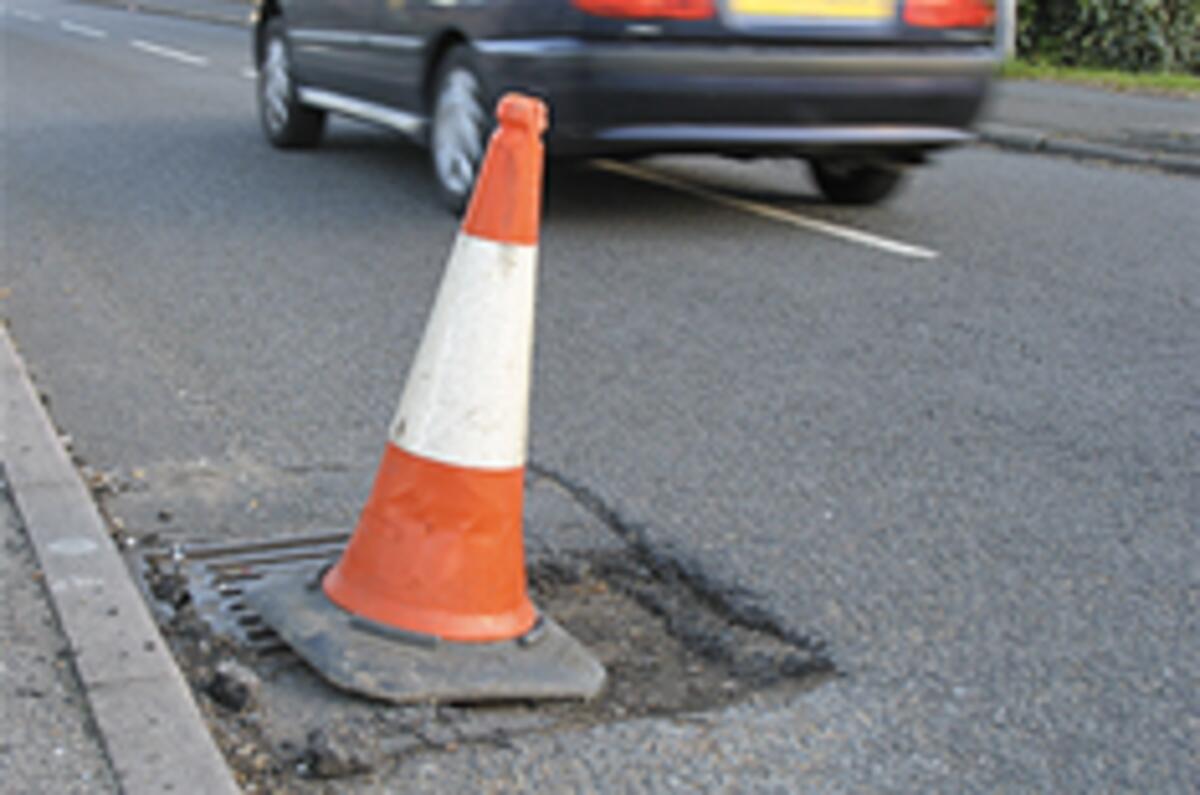Survey: UK roads in "crisis"