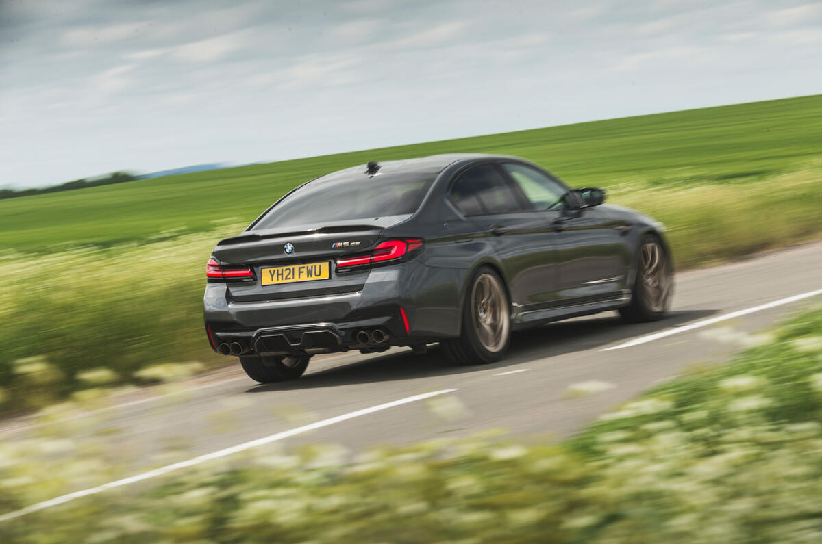 3 BMW M5 CS 2021 RT hero rear 3 BMW M5 CS 2021 RT hero rear