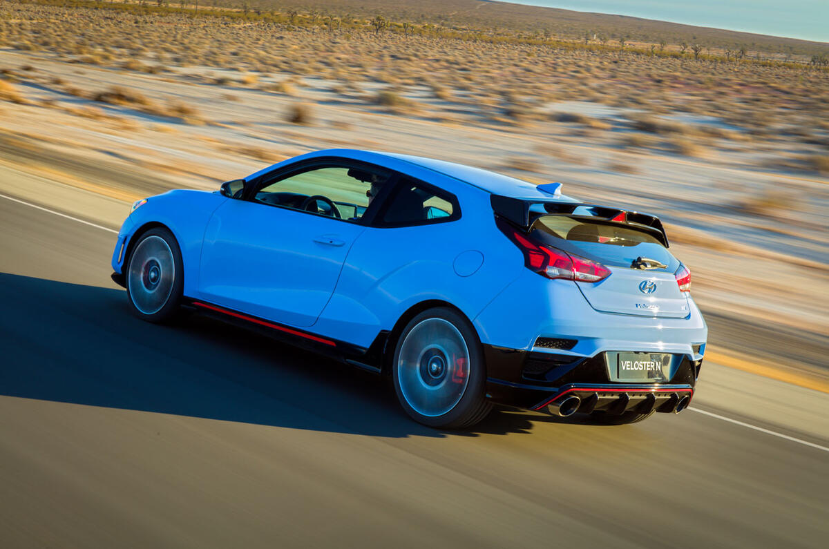Hyundai Veloster N 2018 review - hero rear