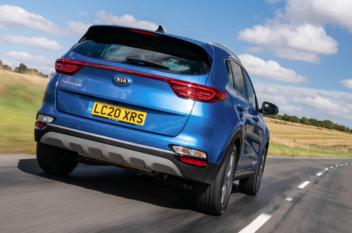 3 Kia Sportage 2020 road test review update tracking rear