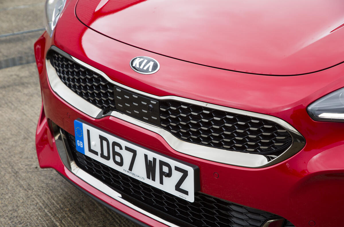 Kia Stinger GT line 2018 review grille