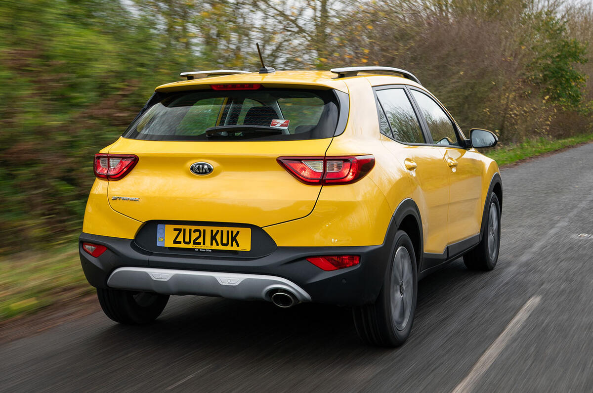 3 Kia Stonic 2021 RT update hero rear 3 Kia Stonic 2021 RT update hero rear