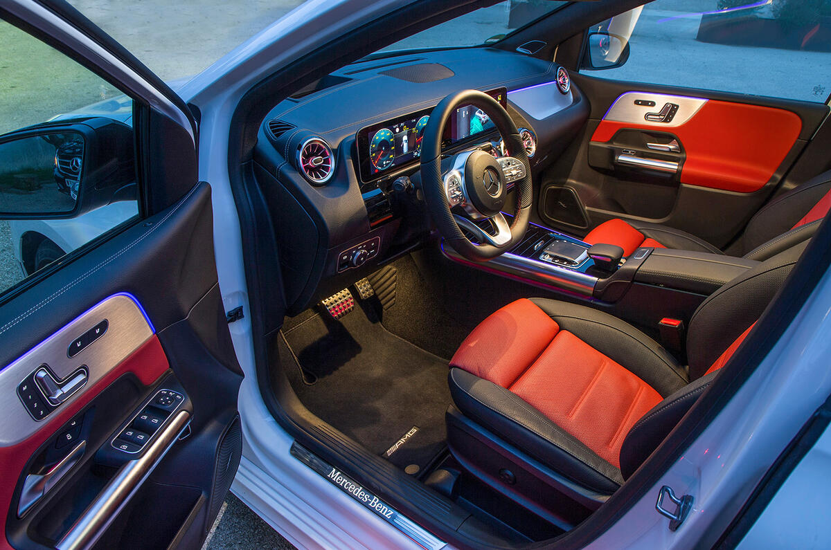 Mercedes-Benz B-Class review - cabin