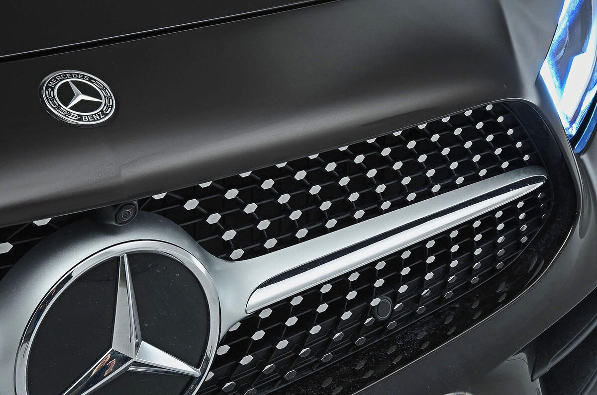 Mercedes-Benz CLS 400d 2018 review front bumper