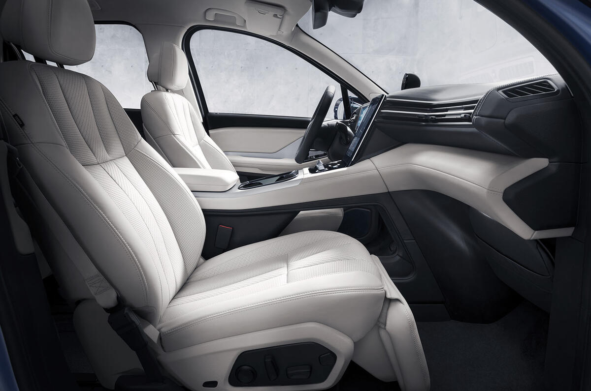 Nio ES8 road test review - cabin