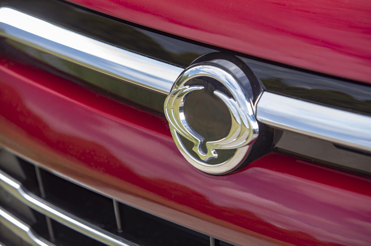 Ssangyong Korando 2019 road test review - bonnet badge