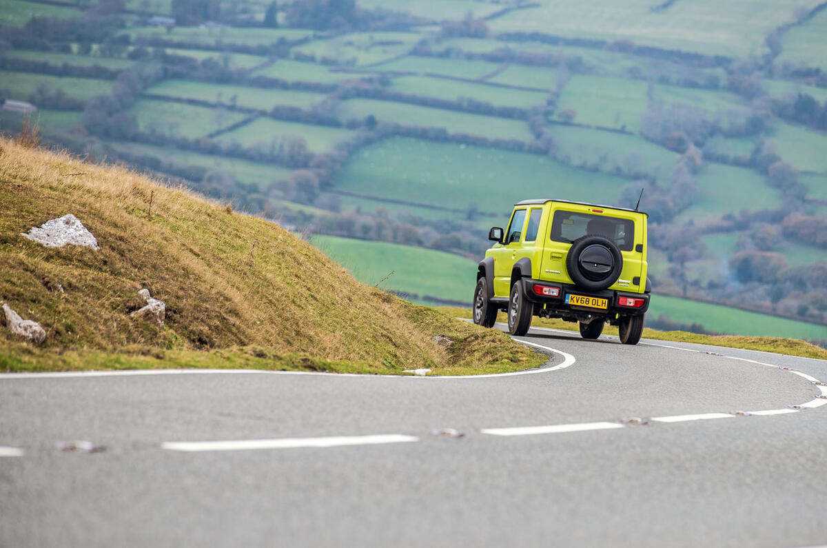 Suzuki Jimny 2018 : essai routier - hero rear