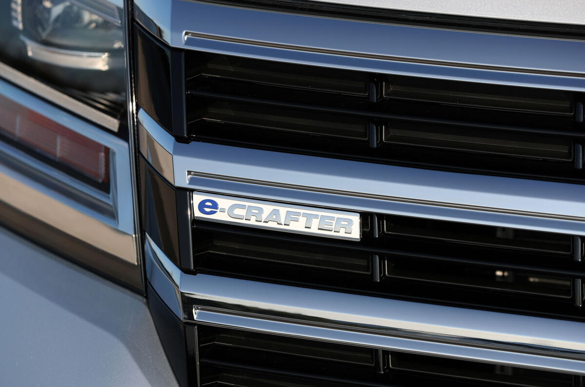 Volkswagen e-Crafter 2018 review - front badge