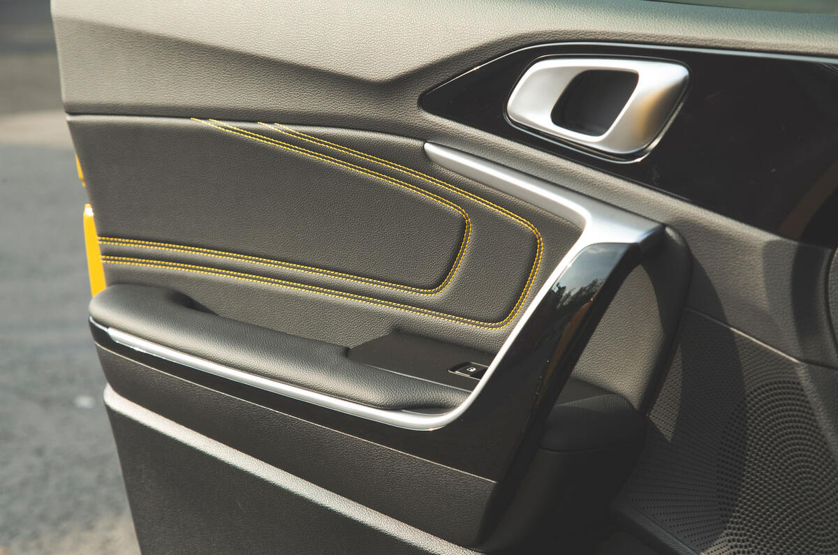 Kia Xceed 2019 road test review - interior trim details