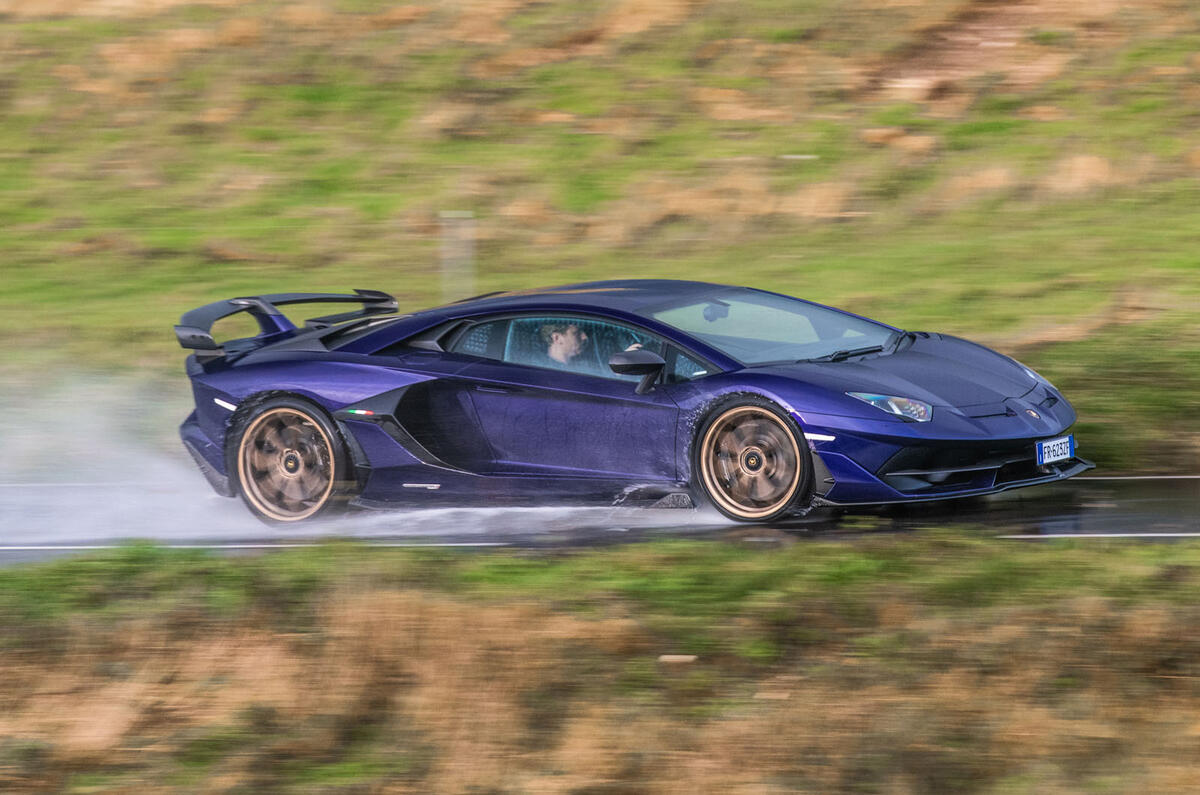 Lamborghini Aventador SVJ 2019 road test review - spray