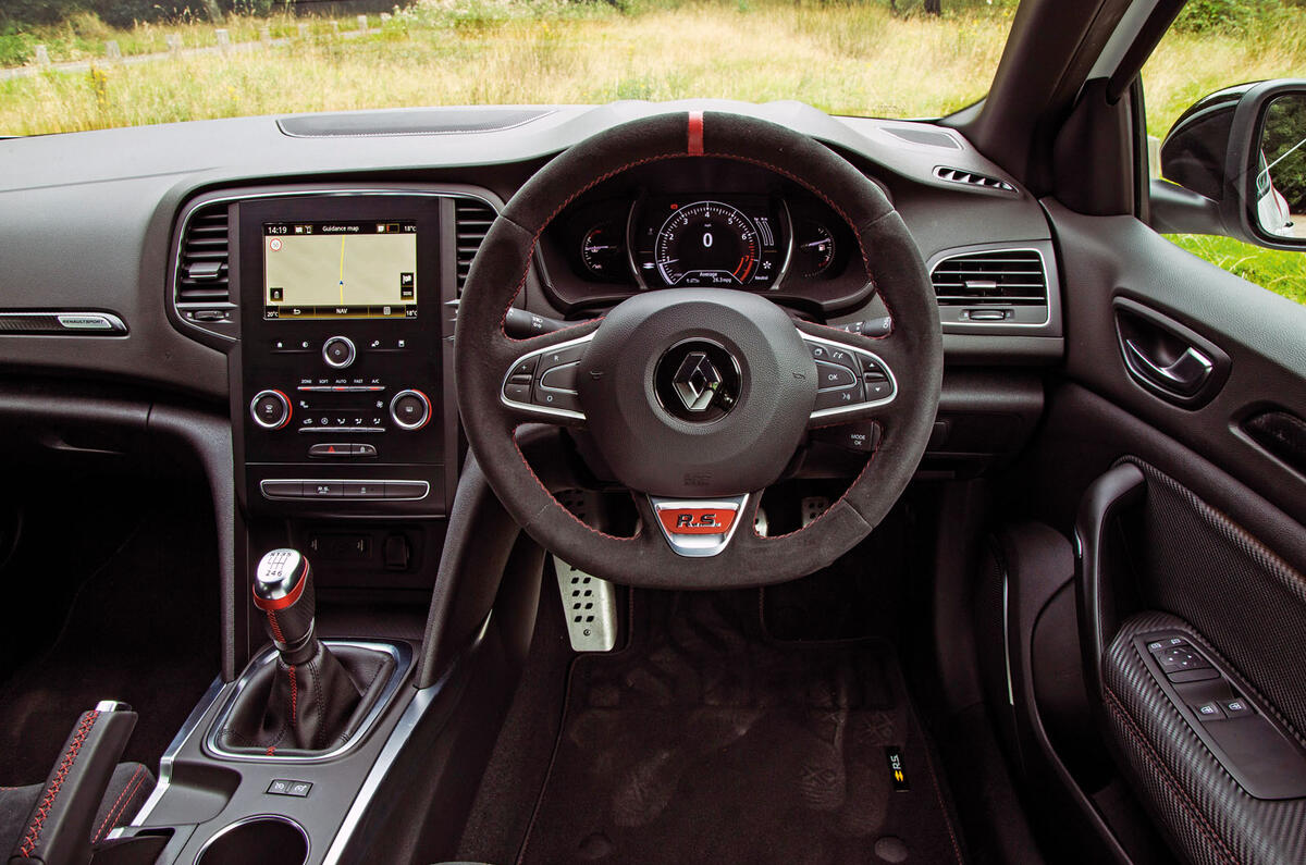 Renault Megane RS Trophy-R 2019 road test review - dashboard