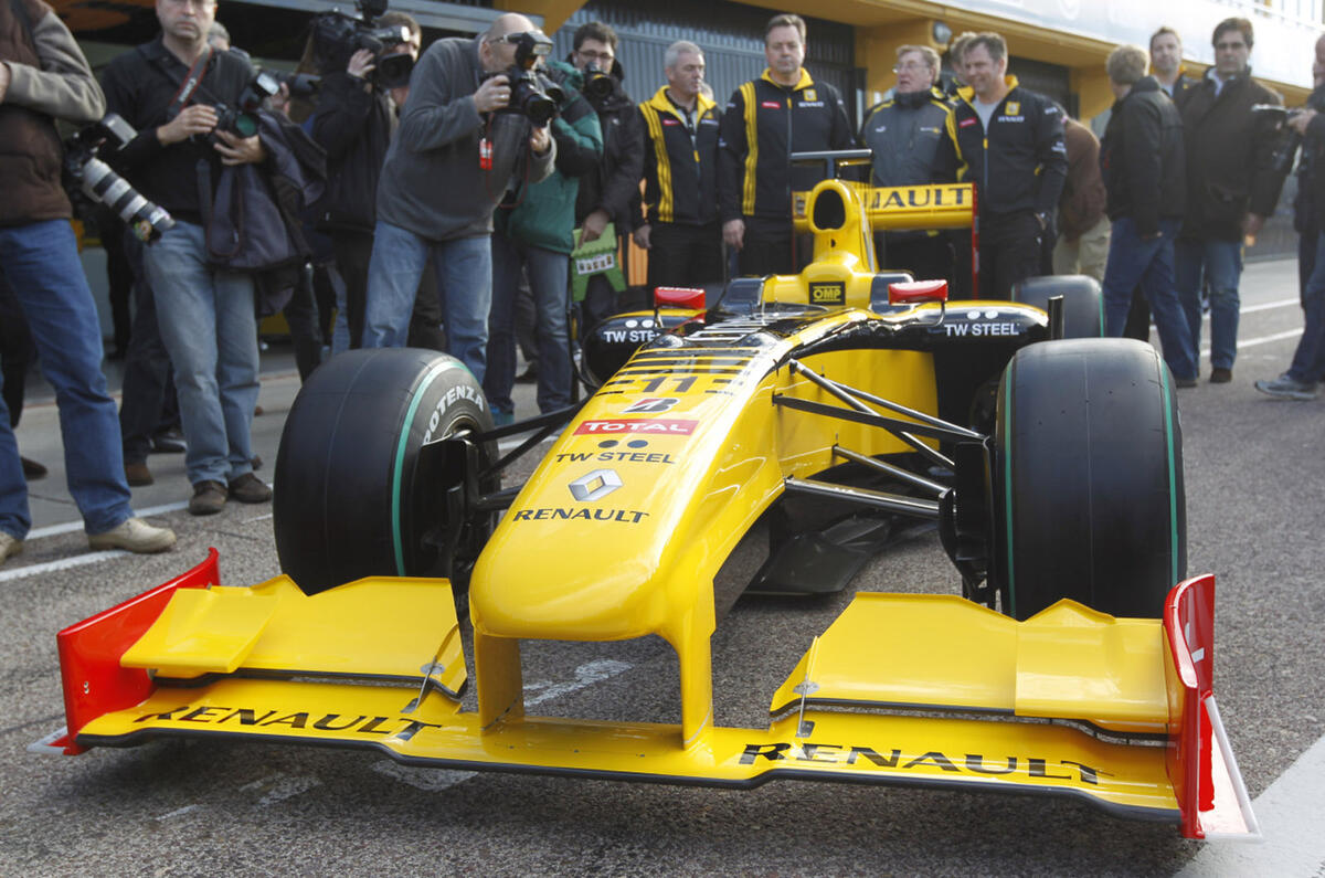 no title Renault F1 shows new colours