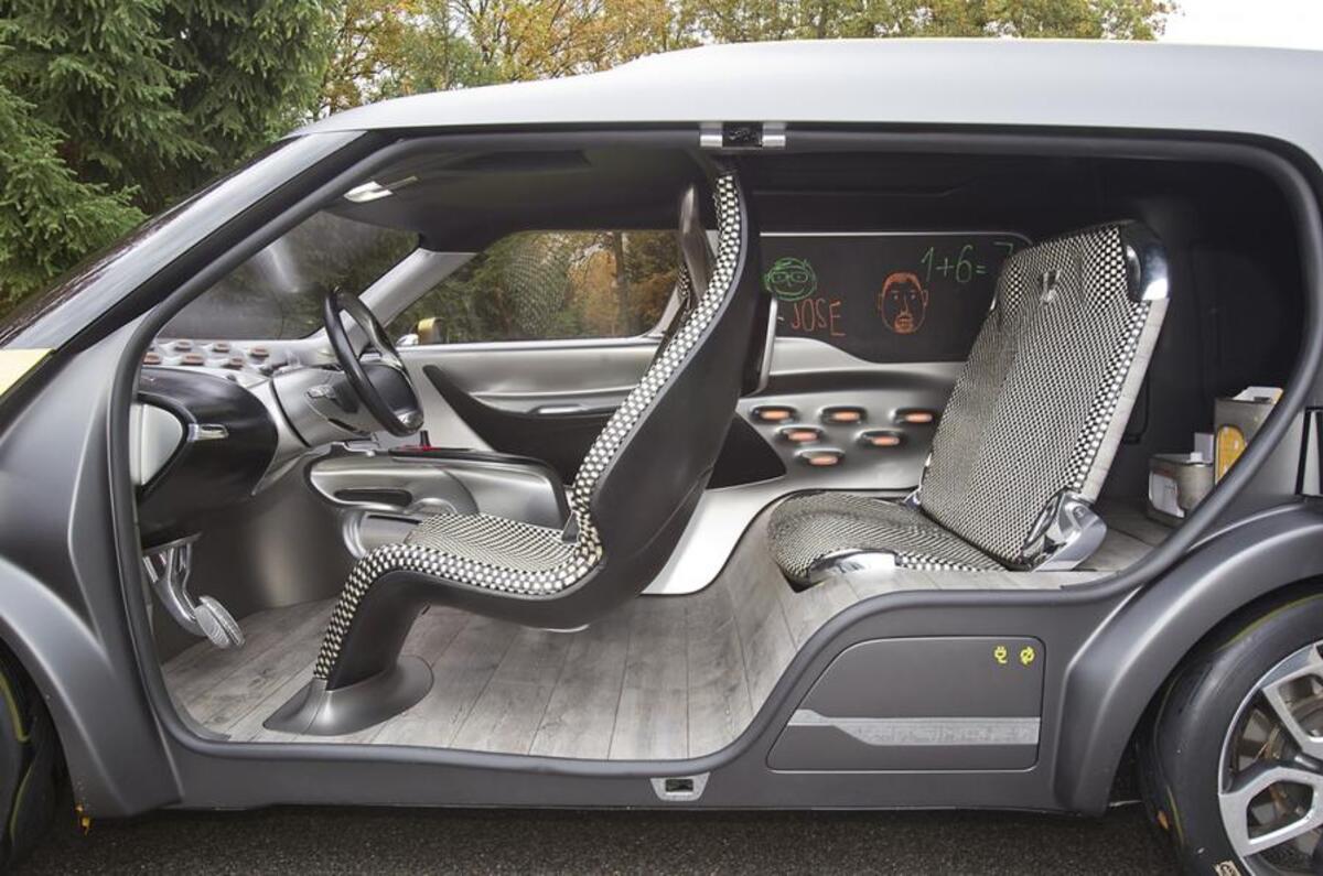 Renault Frendzy interior