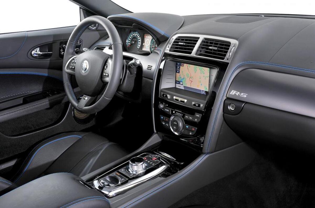 Jaguar XKR-S dashboard