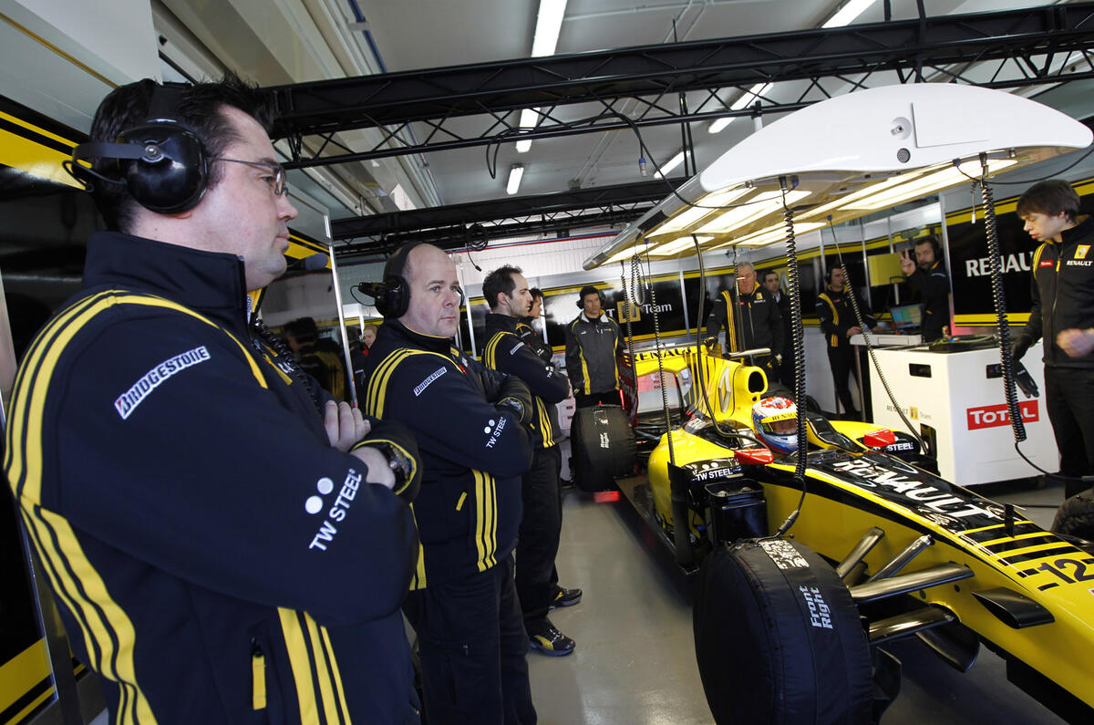 no title Alonso tops last day of F1 test