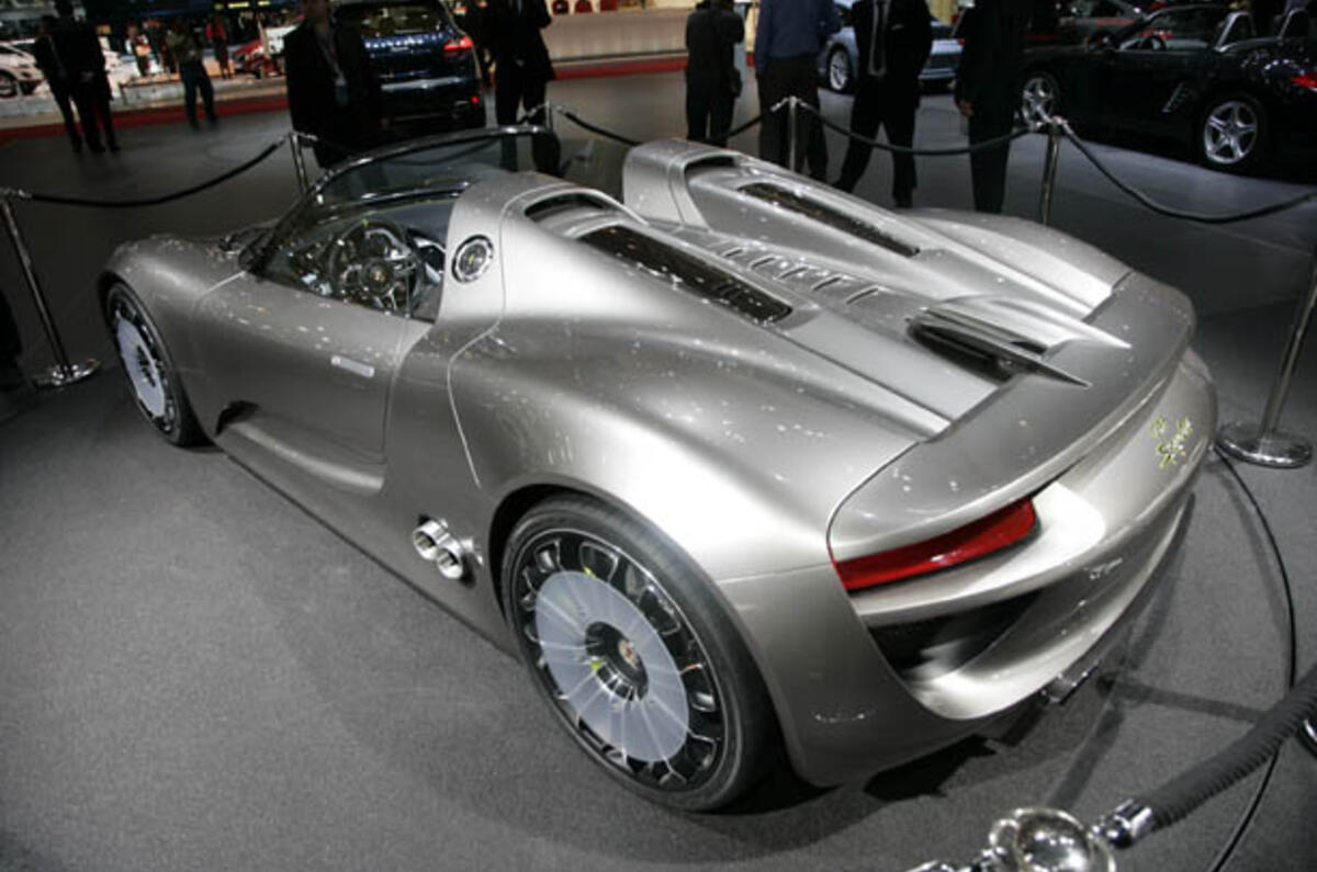 Porsche 918 Spyder - new pics