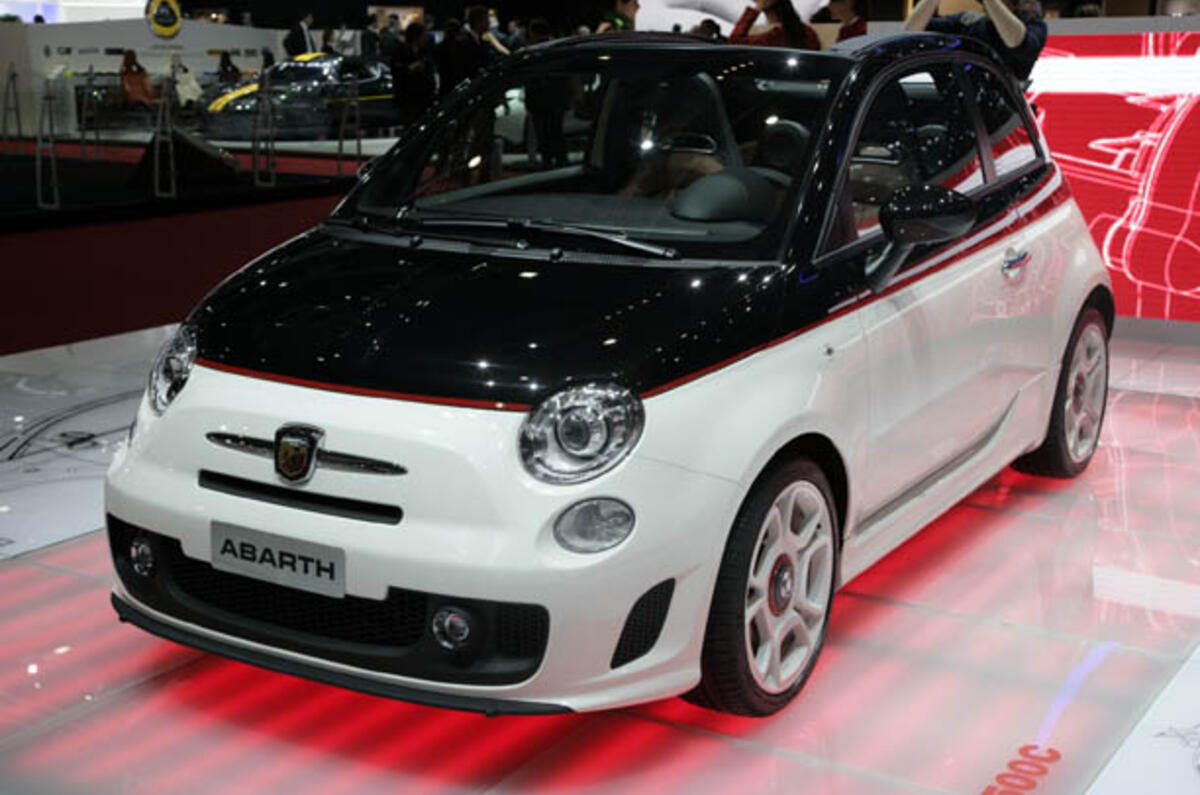 Geneva motor show: Fiat 500C Abarth