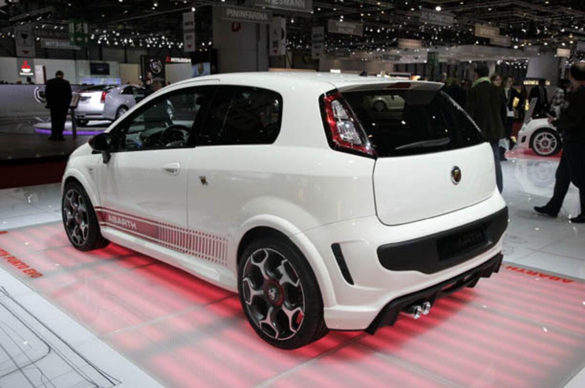 Geneva motor show: Fiat 500C Abarth
