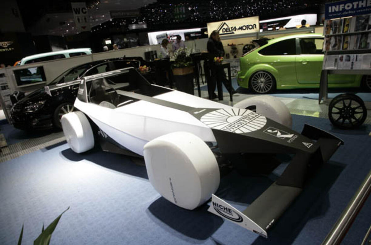 Geneva motor show: Westfield iRACER