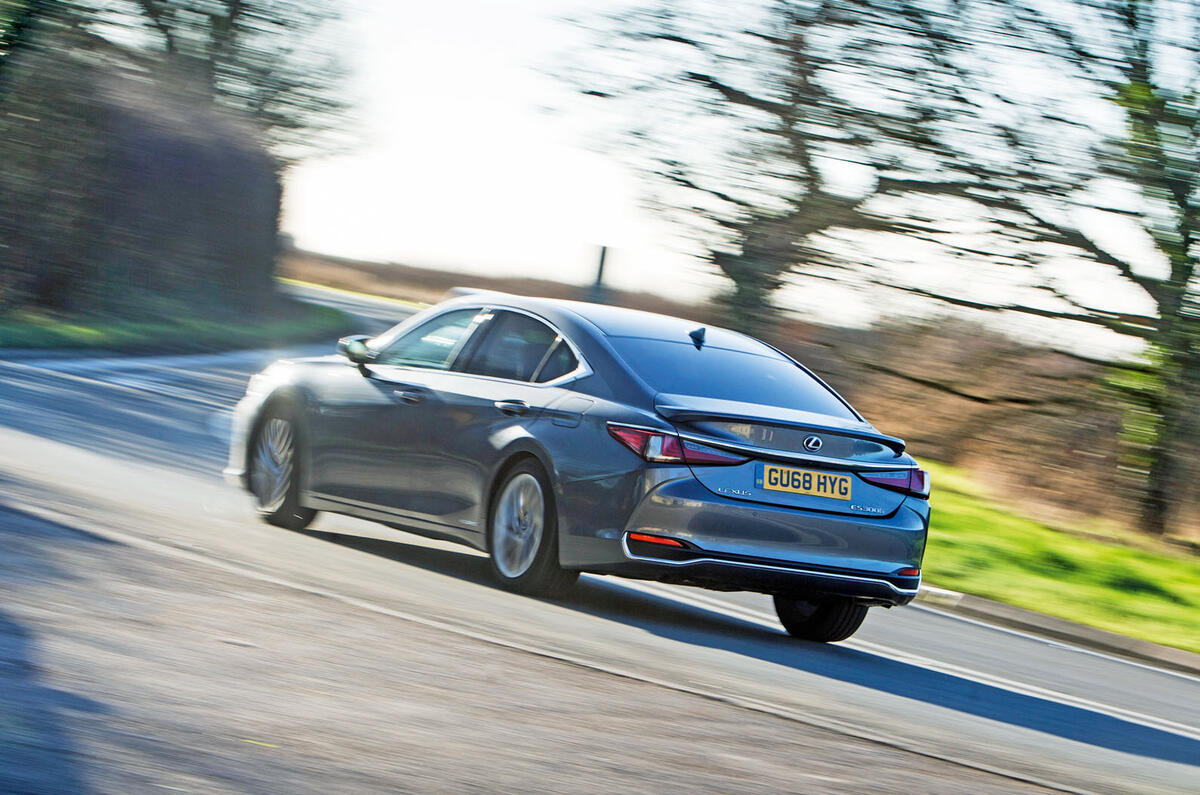 Lexus ES 2019 road test review - cornering rear