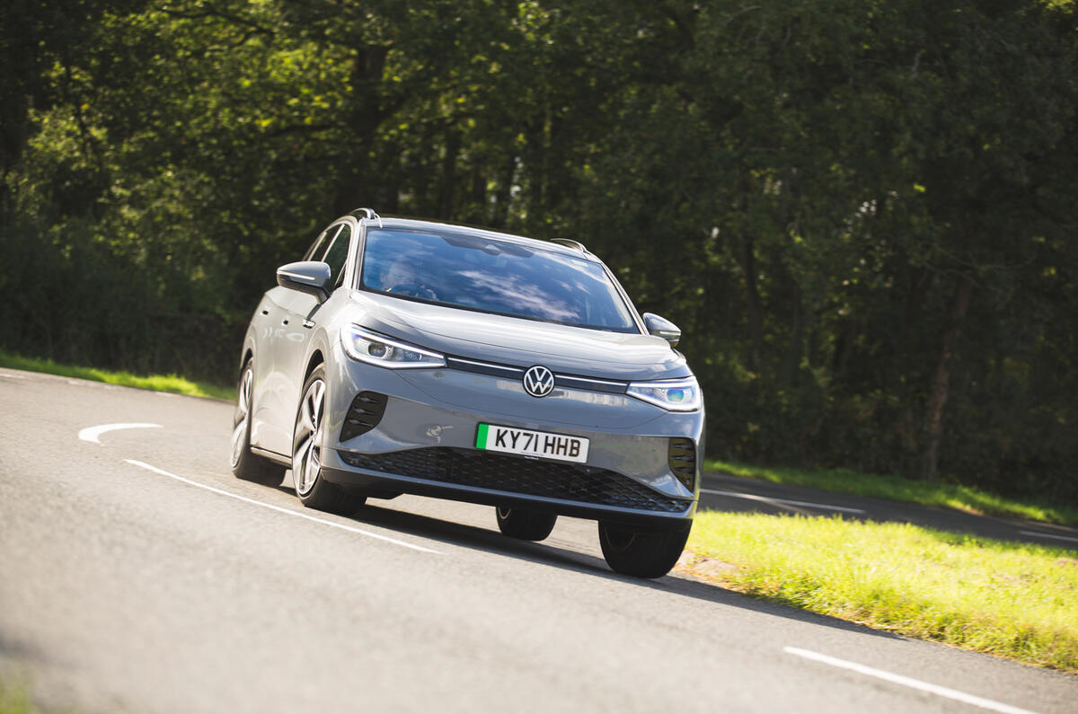36 Volkswagen ID 4 2021 road test review cornering front 36 Volkswagen ID 4 2021 road test review cornering front