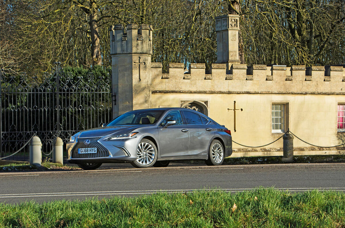 Lexus ES 2019 road test review - static