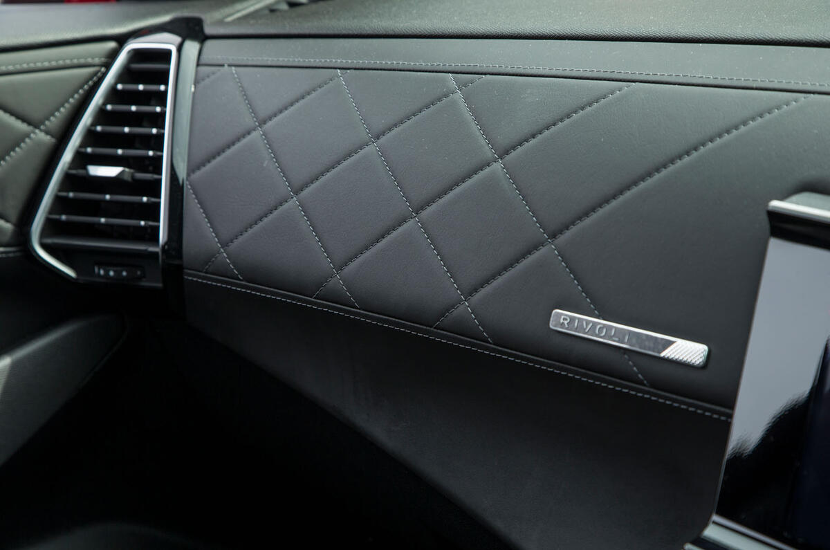 DS 7 Crossback 2018 road test review interior trim