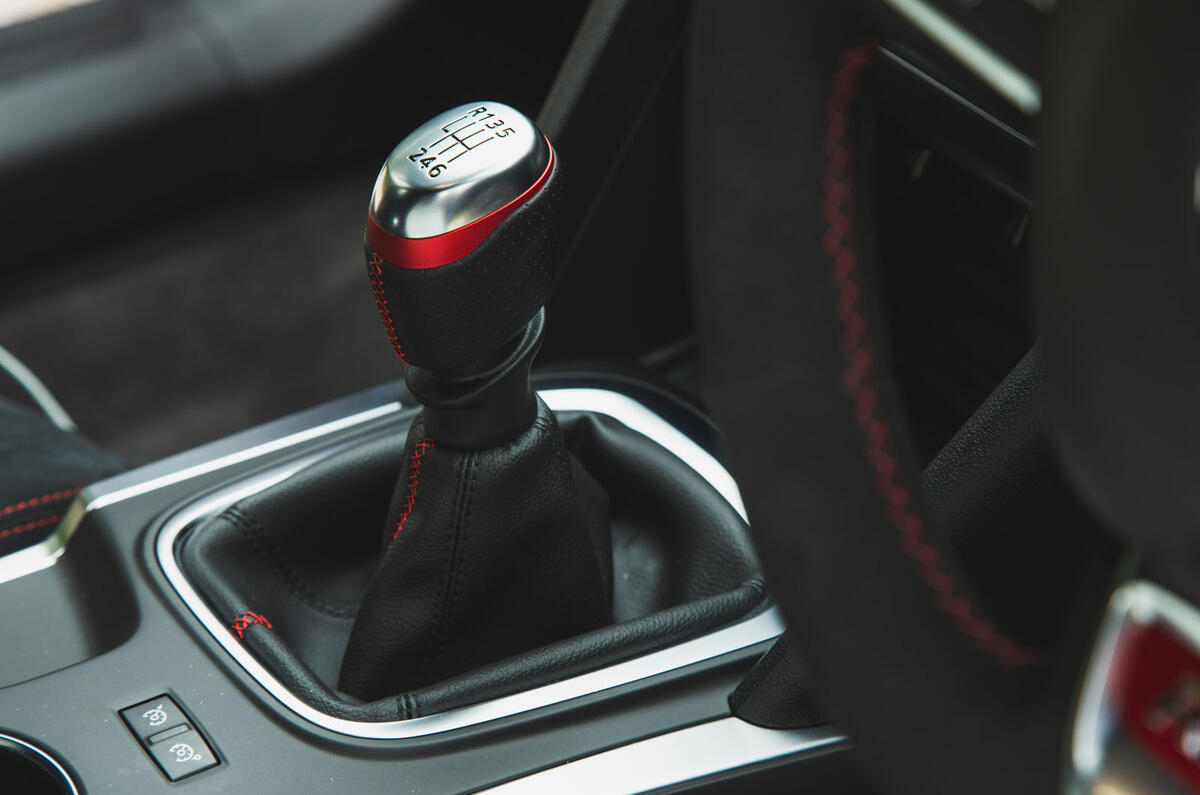 Renault Megane RS Trophy-R 2019 road test review - gearstick