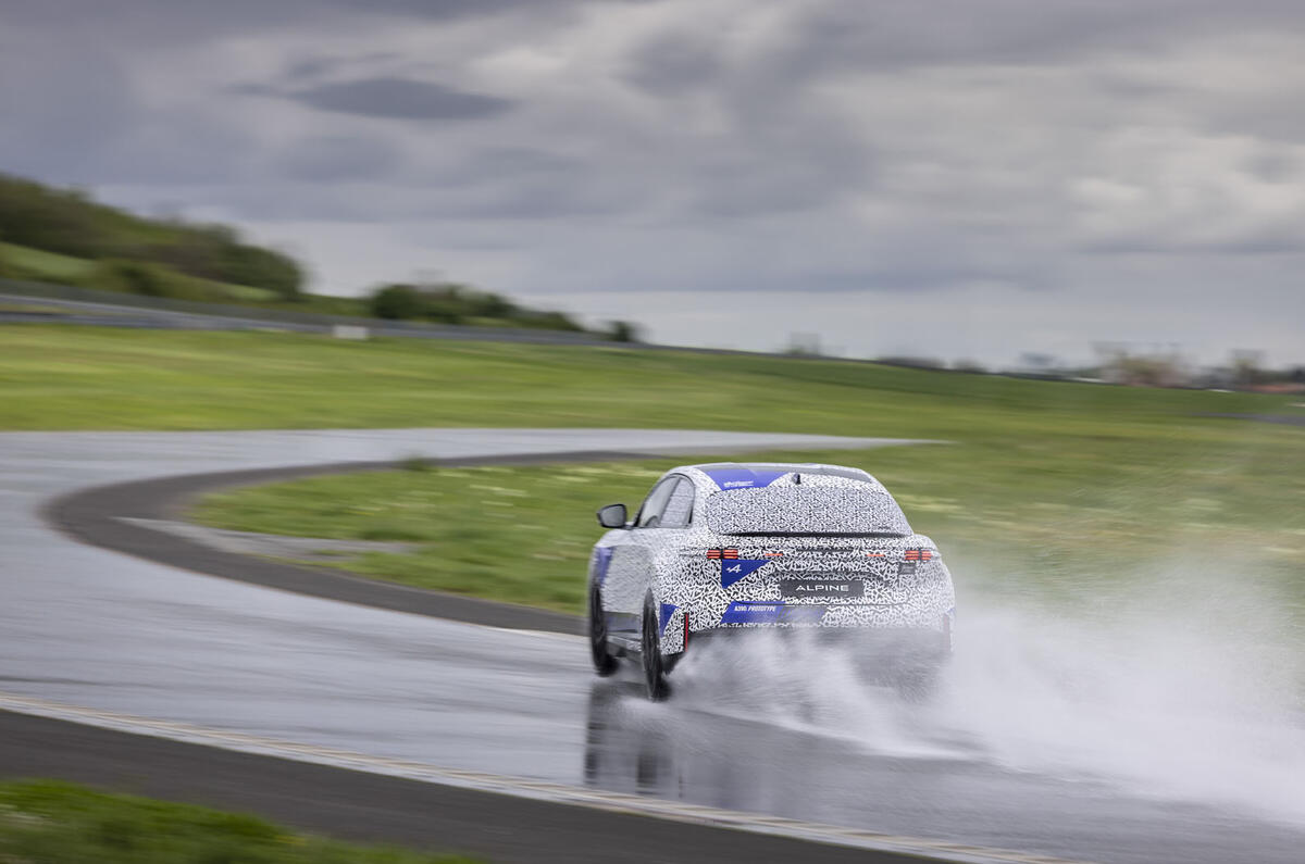 3 Alpine A390 prototype