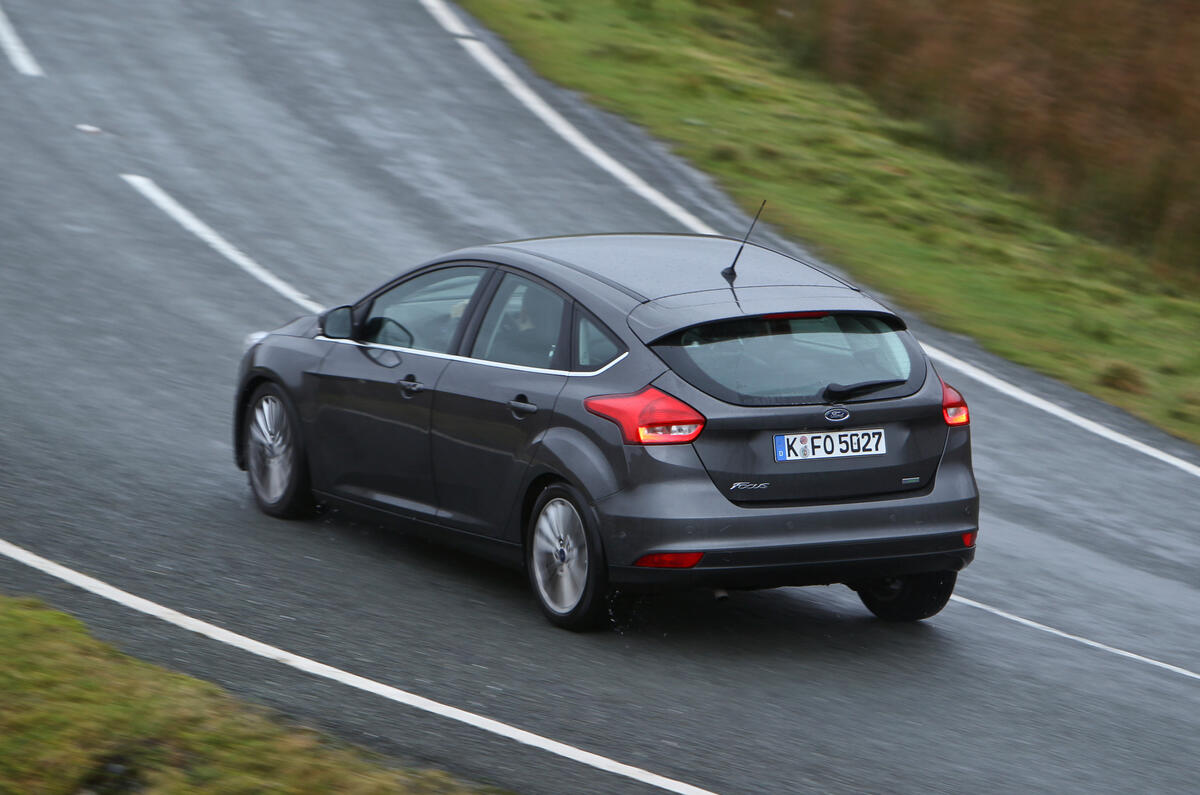 Comparison: three-cylinder engines on test