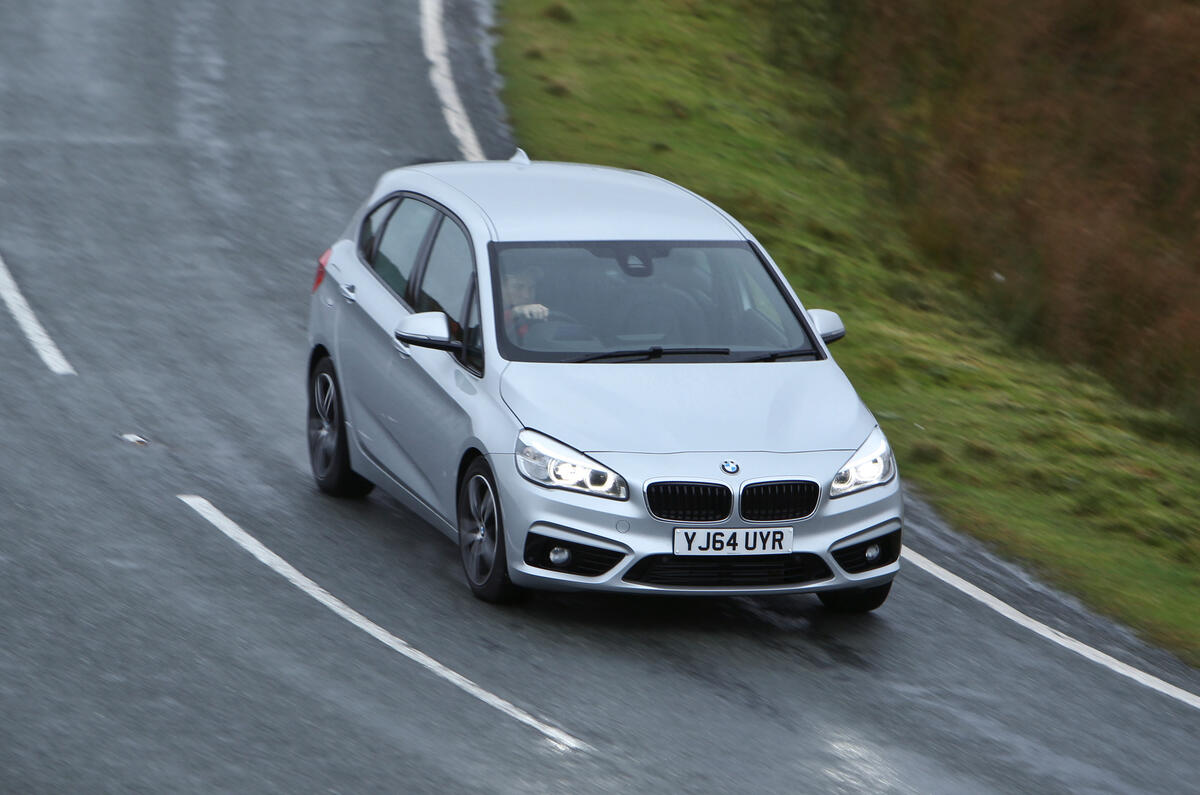 Comparison: three-cylinder engines on test
