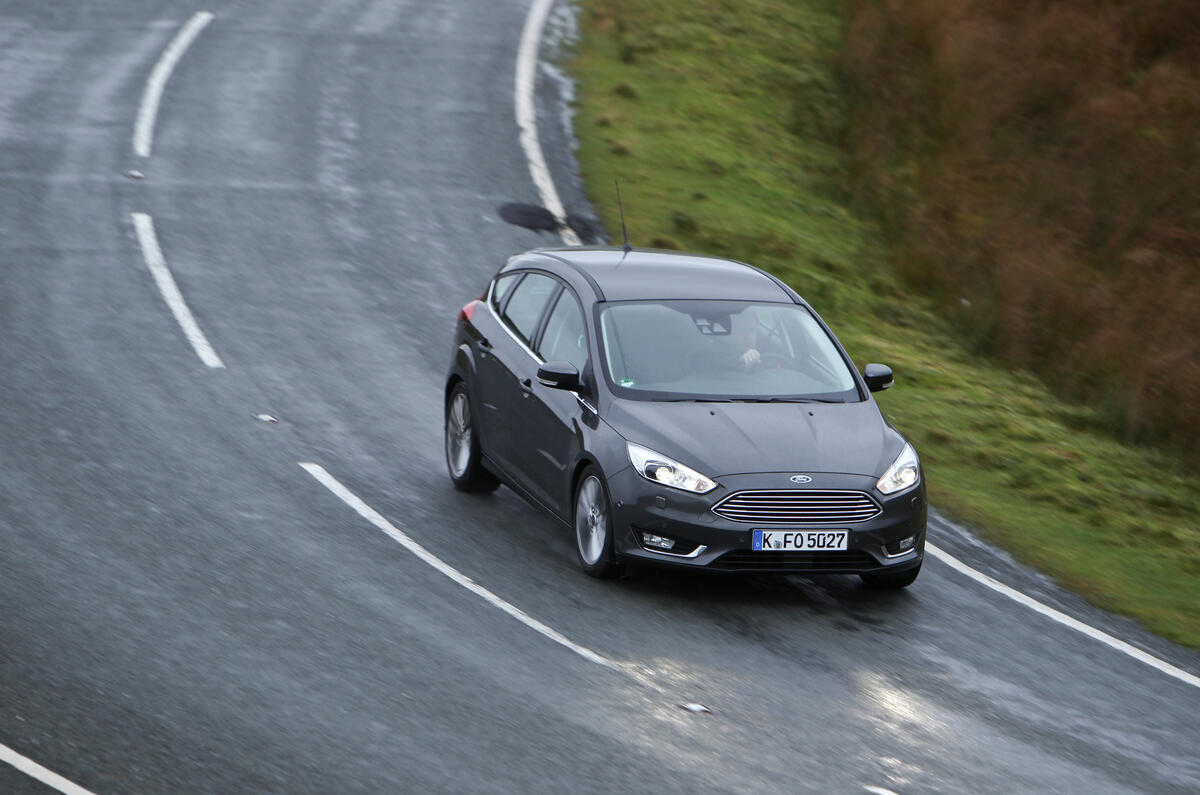 Comparison: three-cylinder engines on test
