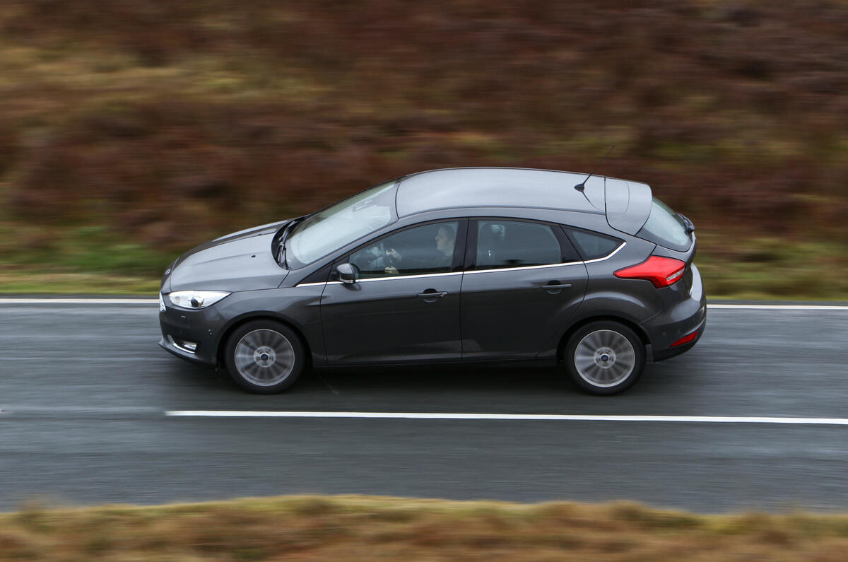 Comparison: three-cylinder engines on test