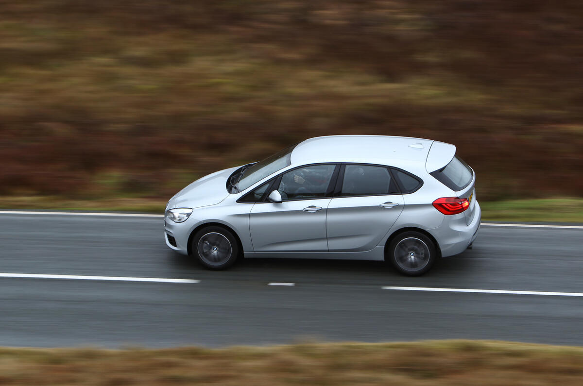 Comparison: three-cylinder engines on test