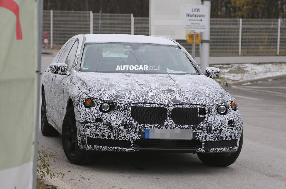 no title Quick news: new Zafira-based SUV; VW VR6 engine; BMW 720d