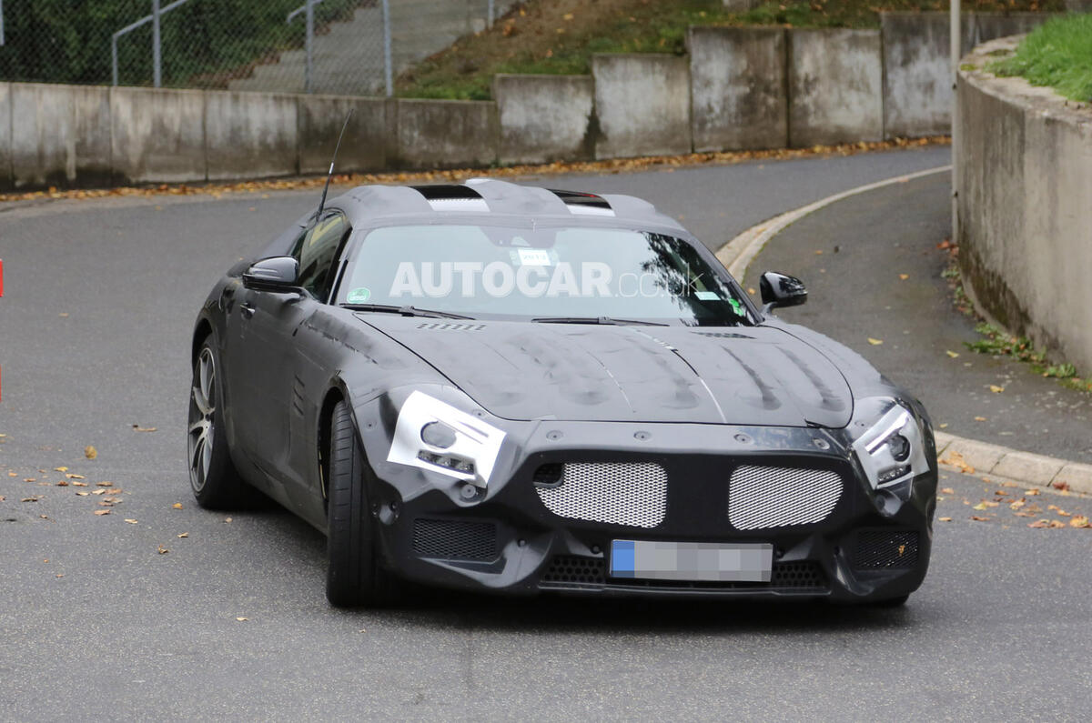 Mercedes' 911 rival spied testing - latest pictures