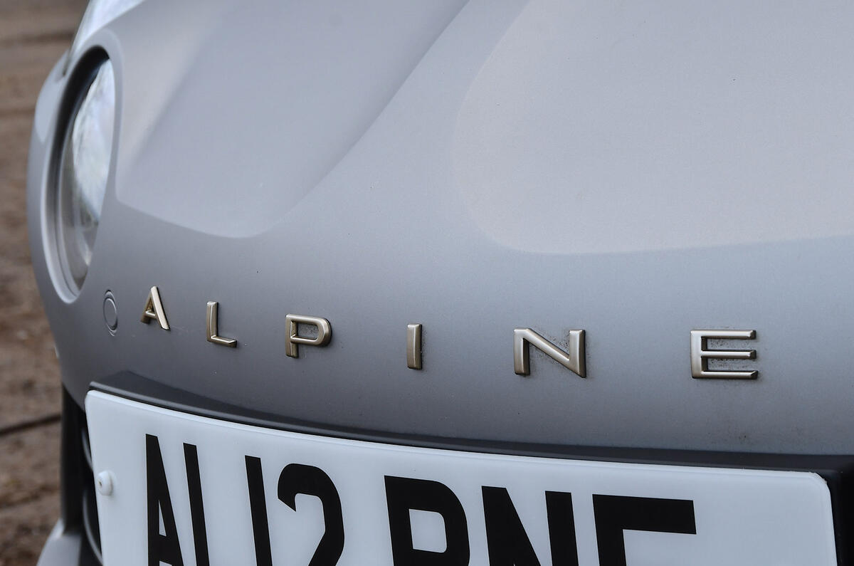 4 Alpine A110 Legende GT 2022 RT nose badge