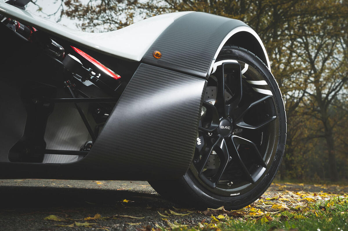 BAC Mono 2018 review - carbon fibre