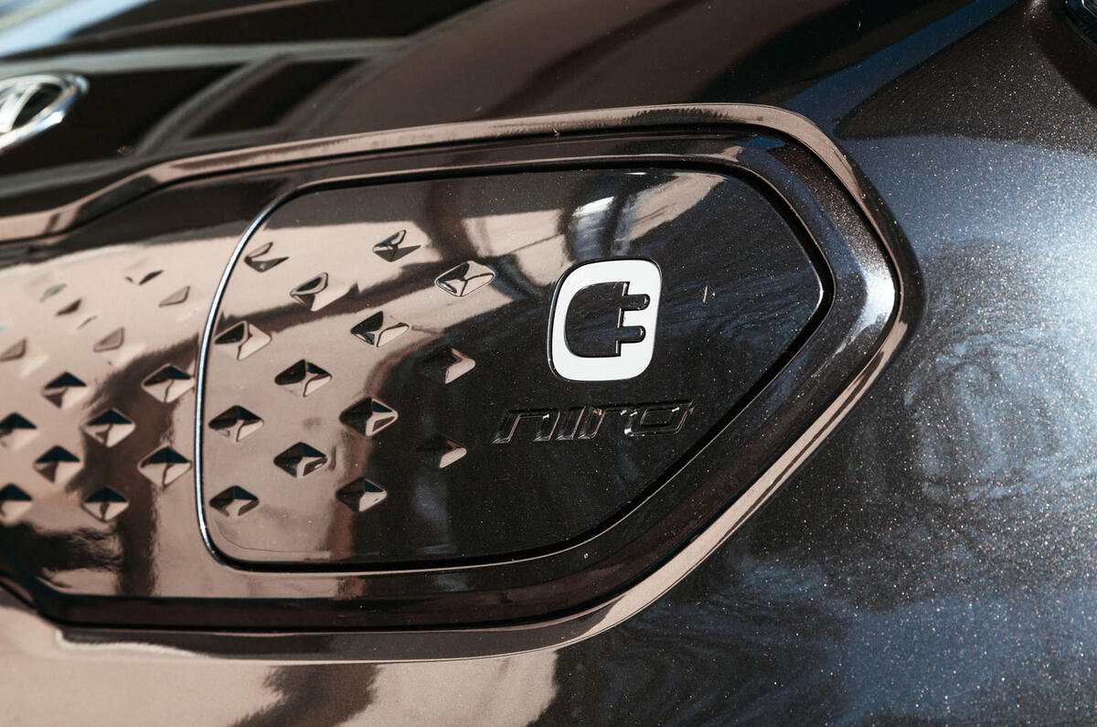 Kia e-Niro 2019 road test review - charging port