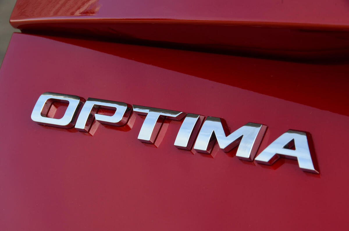 Kia Optima Sportswagon 2018 review - Optima badge