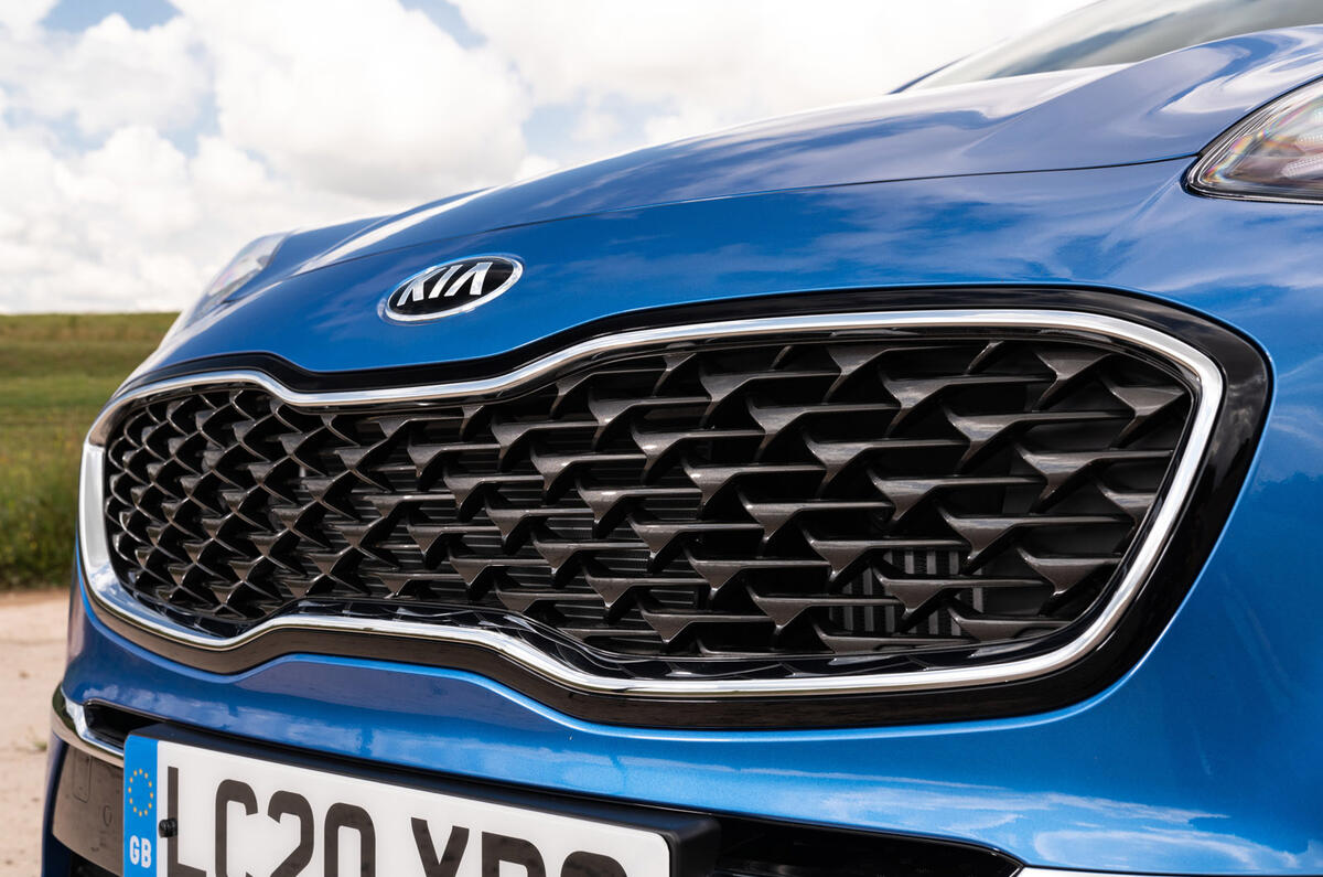 4 Kia Sportage 2020 road test review update nose