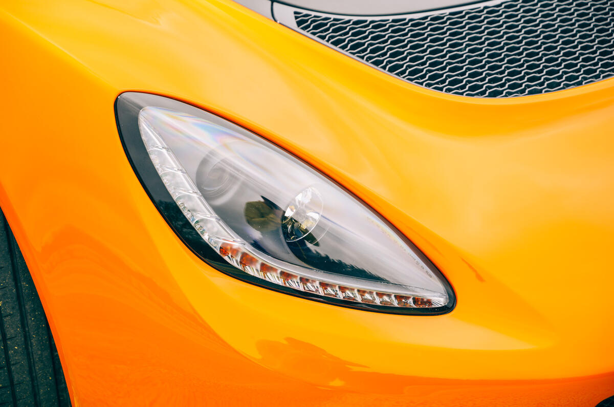 4 Lotus Exige Spot 390 Final 2021 RT headlights