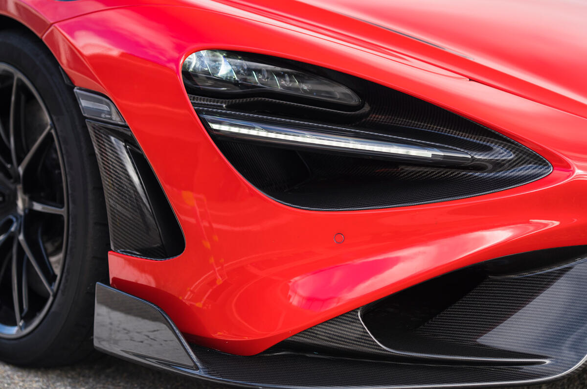 4 McLaren 765LT spider 2021 first drive review headlights