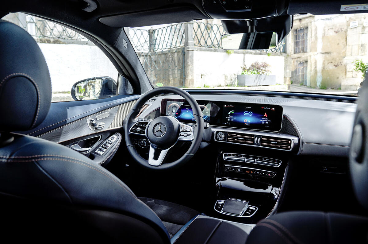 Mercedes-Benz ECQ 2019 review - cabin