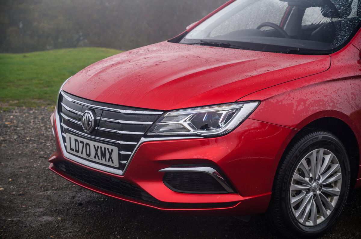 MG 5 SW EV 2020 Road test review - nose