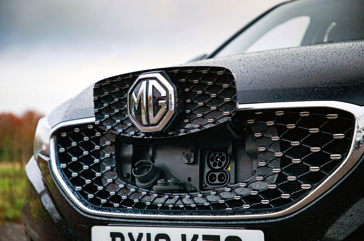 MG ZS EV 2019 road test review - bonnet badge