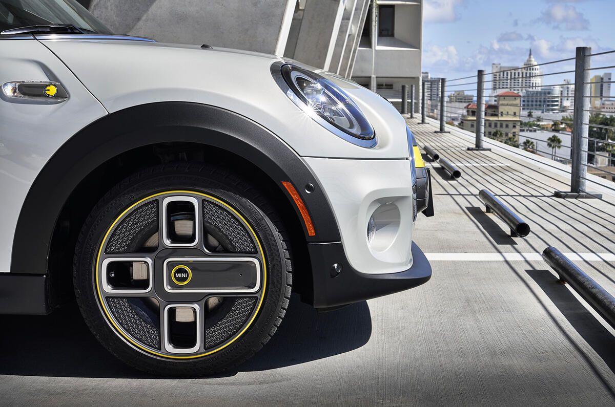 Mini Electric 2020 road test review - alloy wheels Mini Electric 2020 road test review - alloy wheels